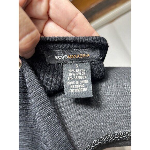 BCBG MAXAZRIA Black V Neck Sweater Vest Top Sleeveless Size S - Picture 8 of 10